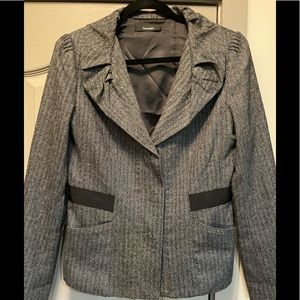 Classiest, versatile blazer!